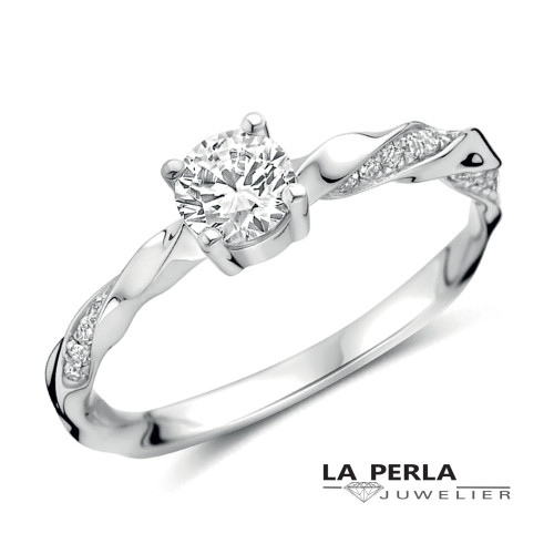 Naiomy Silver ring N5N70